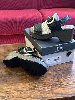 Spring Step Kids Black Textured Buckle Platform Sandal